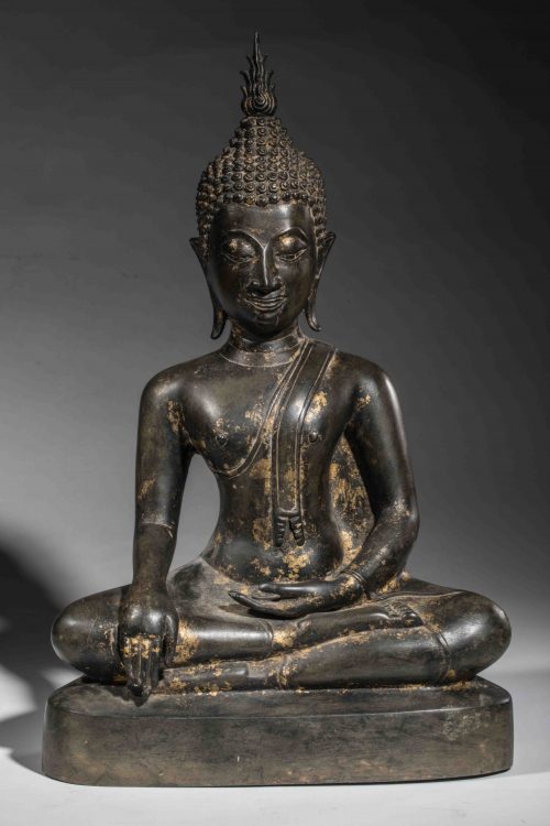 Buddha assis