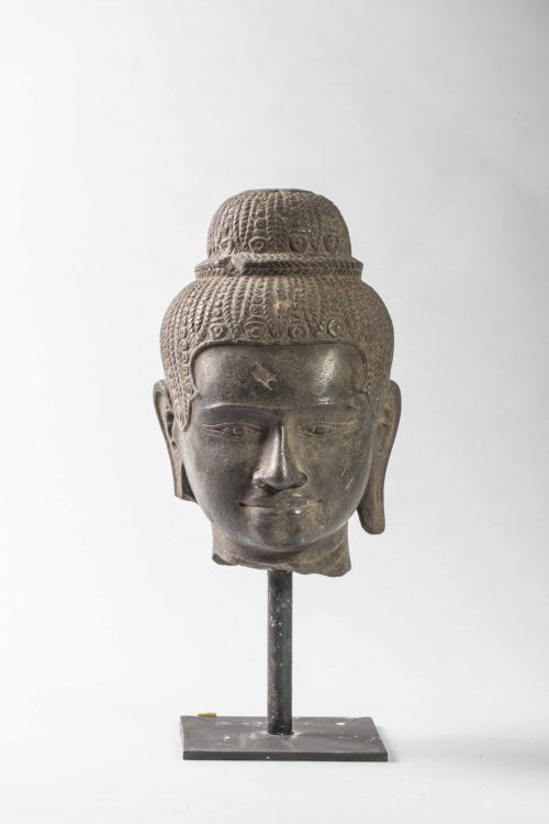 Tête de divinité féminine
