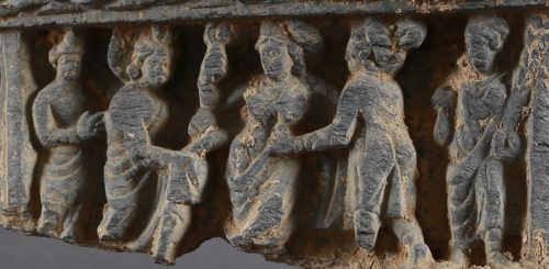 Frise figurant la naissance du Buddha – Image 8
