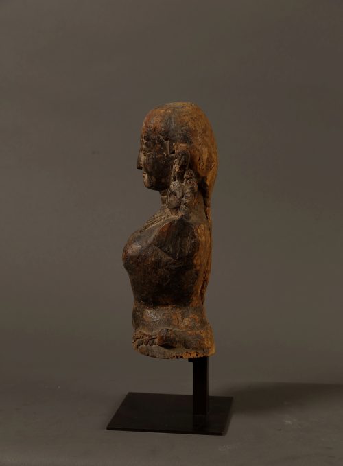 Buste de divinité féminine – Image 3
