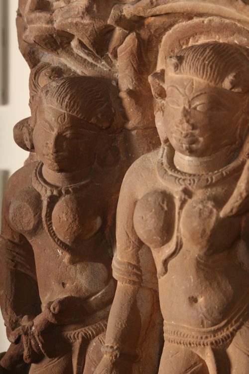 Groupe de divinités en tribhaṅga – Image 4