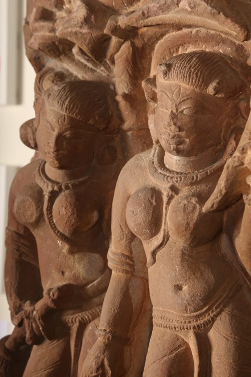 Groupe de divinités en tribhaṅga – Image 2