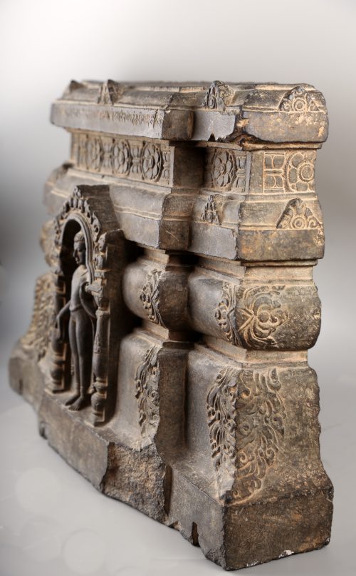 Piédestal figurant un Buddha – Image 5