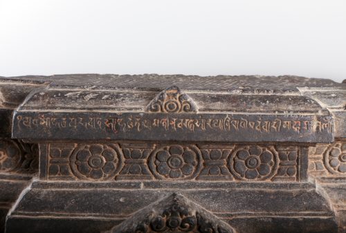 Piédestal figurant un Buddha – Image 6