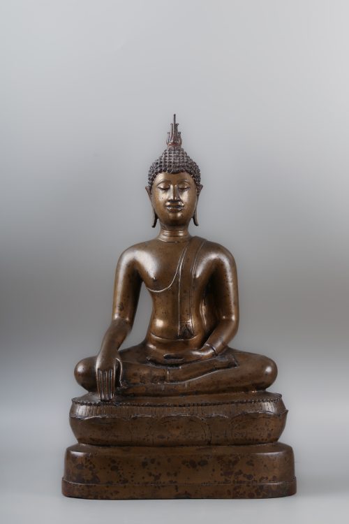 Buddha assis